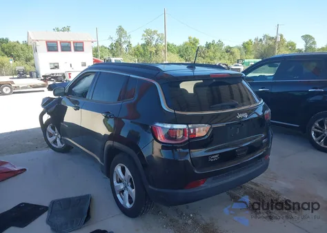 2019 Jeep Compass Latitude Fwd z USA, uszkodzony, nr VIN 3C4NJCBB7KT788977